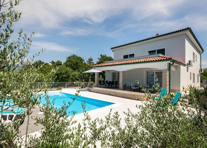 3 Bedroom In Šilo