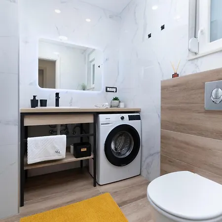 3 Bedroom In Case de vacanță Šilo