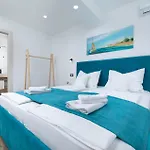 Semesterbostad Luxurious In Šilo